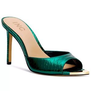 Emerald green heels size women’s 10